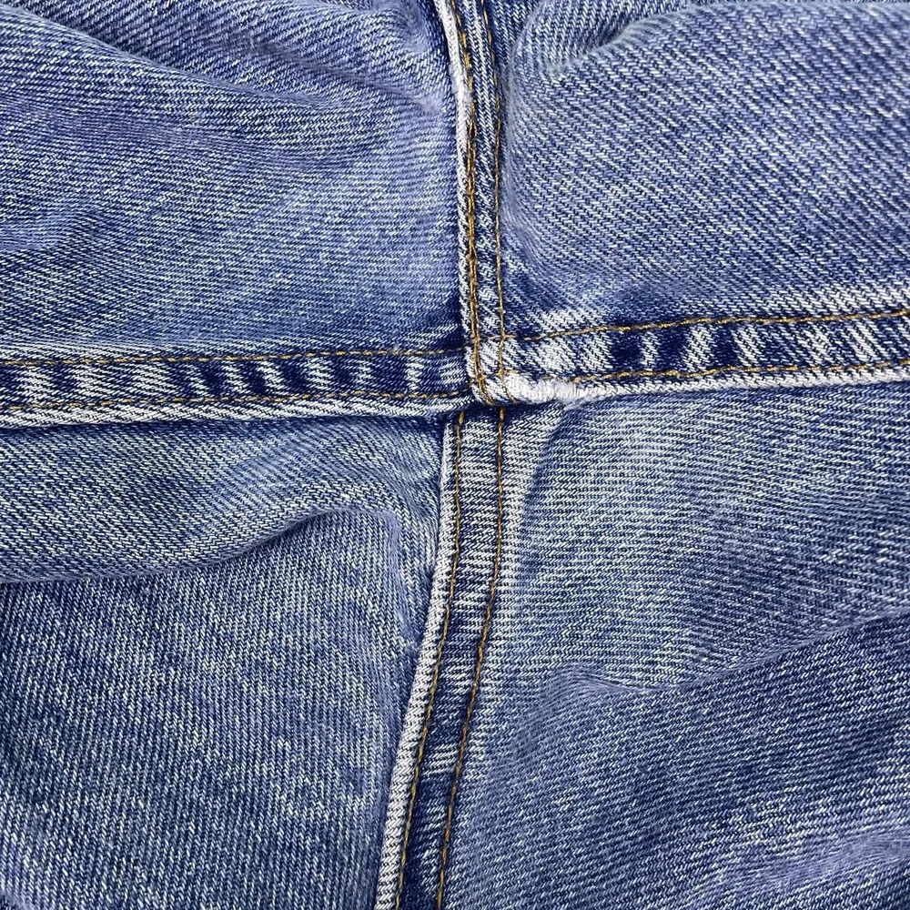 90s Levi's 550 (36x30) Mens Jeans Relaxed Fit Tapered Distressed 550-4891 USA - Picture 9 of 10